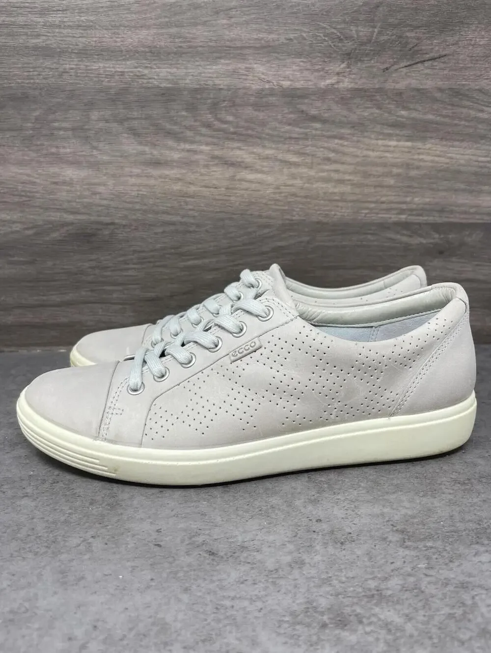 Ecco Light Gray Leather Perforated Athletic Sneakers